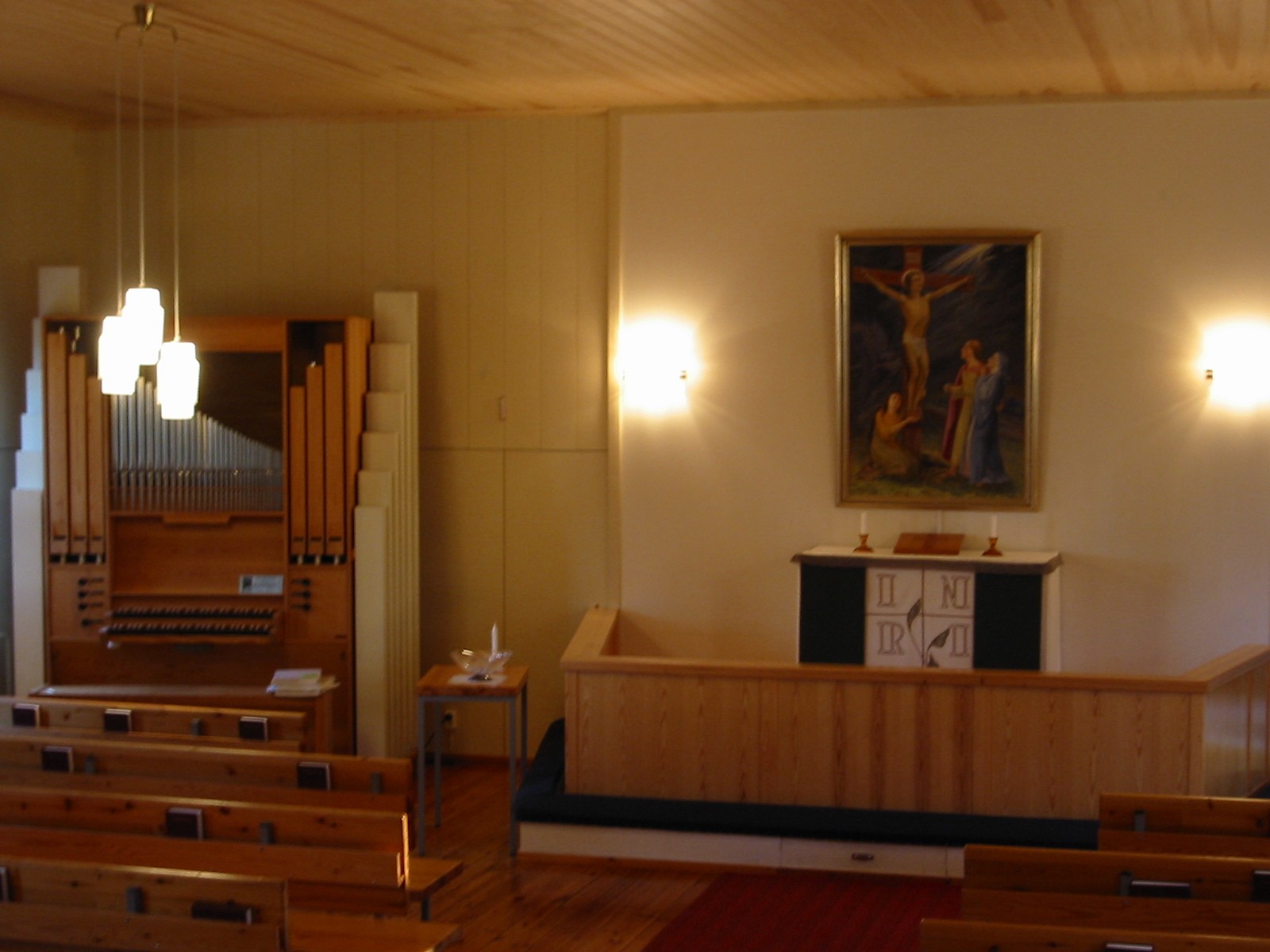 Olkkolan kirkko, sisäkuva 3.jpg
